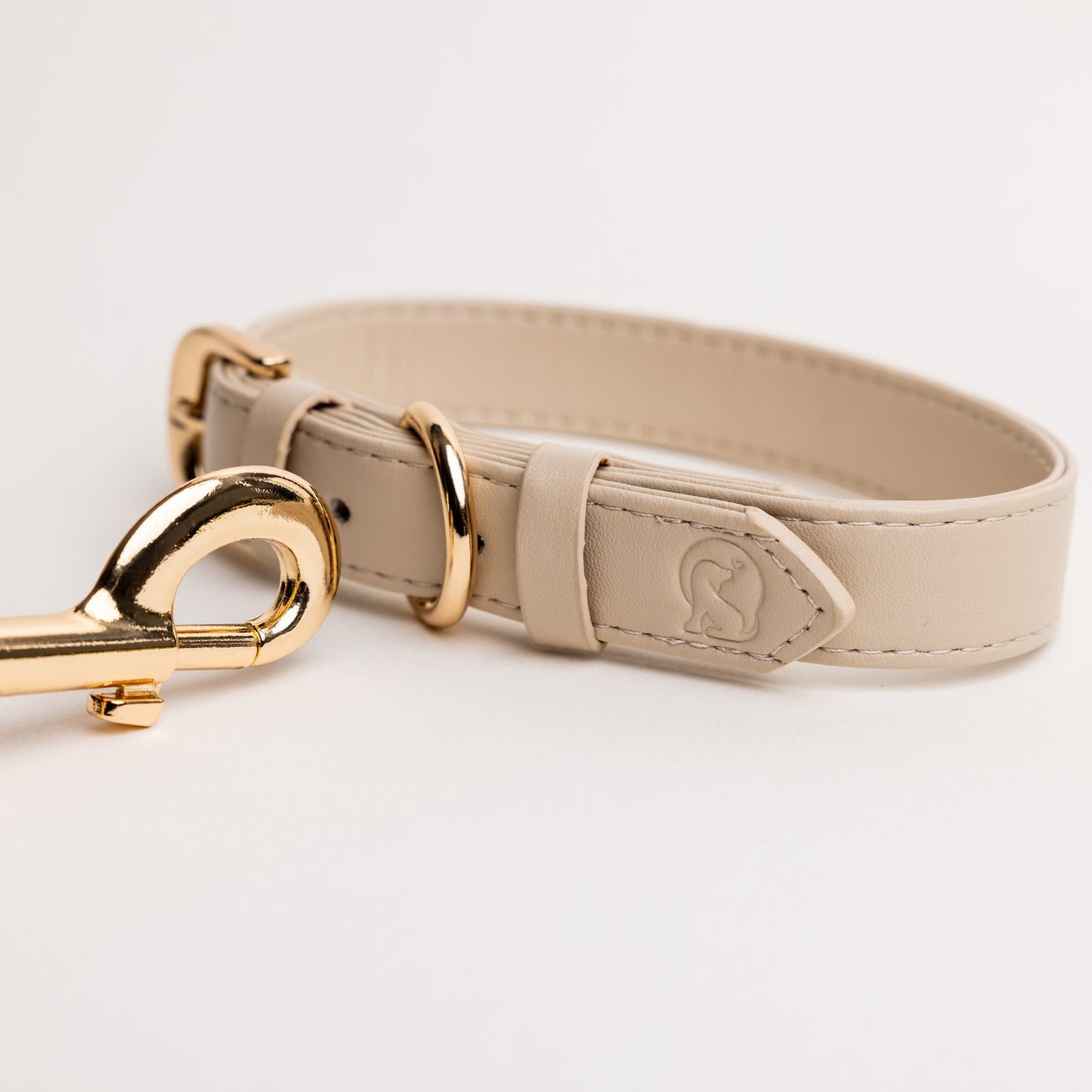 Beige Collar